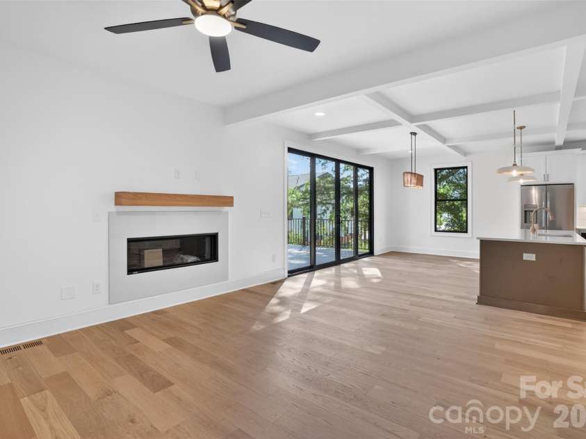 421 Cama Street, Charlotte, NC 28217.  MLS# CAR4380920, YatesRealty ID 26794. 