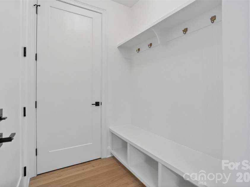 421 Cama Street, Charlotte, NC 28217.  MLS# CAR4380920, YatesRealty ID 26794. 