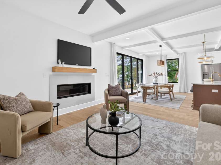 421 Cama Street, Charlotte, NC 28217.  MLS# CAR4380920, YatesRealty ID 26794. 