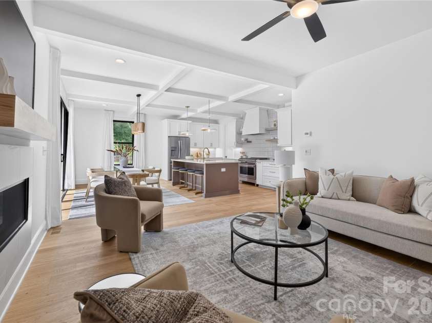 421 Cama Street, Charlotte, NC 28217.  MLS# CAR4380920, YatesRealty ID 26794. 