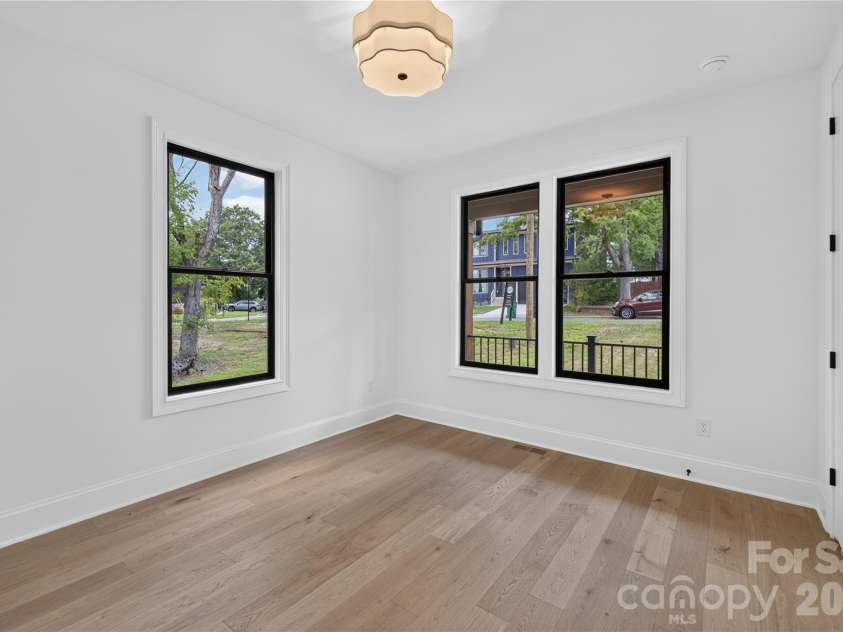 421 Cama Street, Charlotte, NC 28217.  MLS# CAR4380920, YatesRealty ID 26794. 