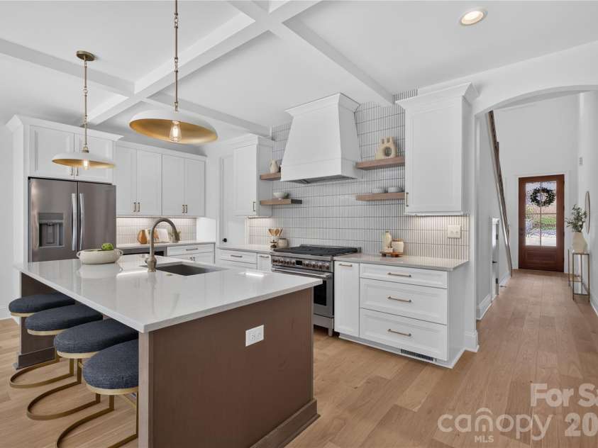 421 Cama Street, Charlotte, NC 28217.  MLS# CAR4380920, YatesRealty ID 26794. 