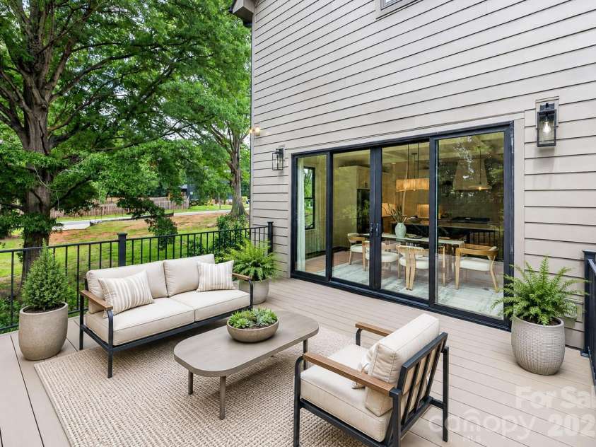 421 Cama Street, Charlotte, NC 28217.  MLS# CAR4380920, YatesRealty ID 26794. 