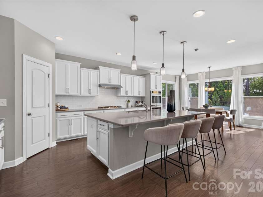 366 Hampton Trail Drive, Fort Mill, SC 29708.  MLS# CAR4400285, YatesRealty ID 26795. Chef's Kitchen