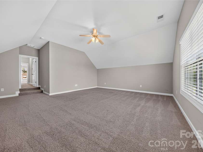 366 Hampton Trail Drive, Fort Mill, SC 29708.  MLS# CAR4400285, YatesRealty ID 26795. Huge Bonus Room