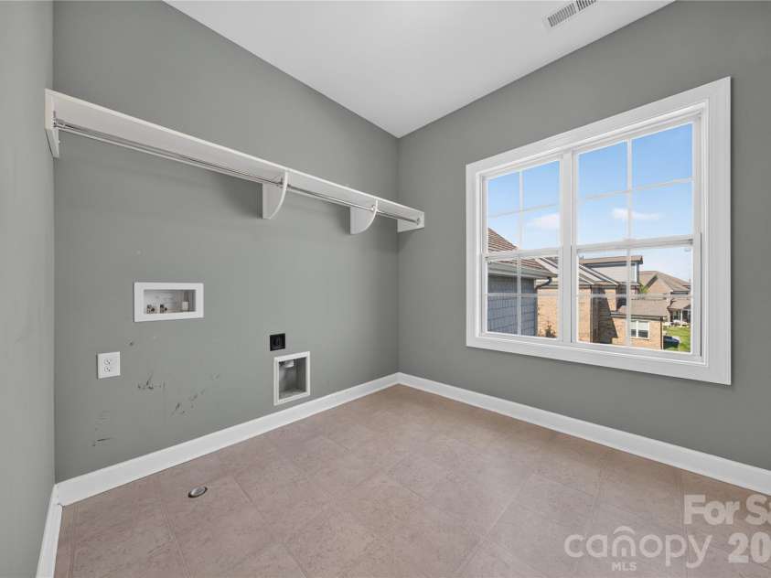 366 Hampton Trail Drive, Fort Mill, SC 29708.  MLS# CAR4400285, YatesRealty ID 26795. Laundry Room