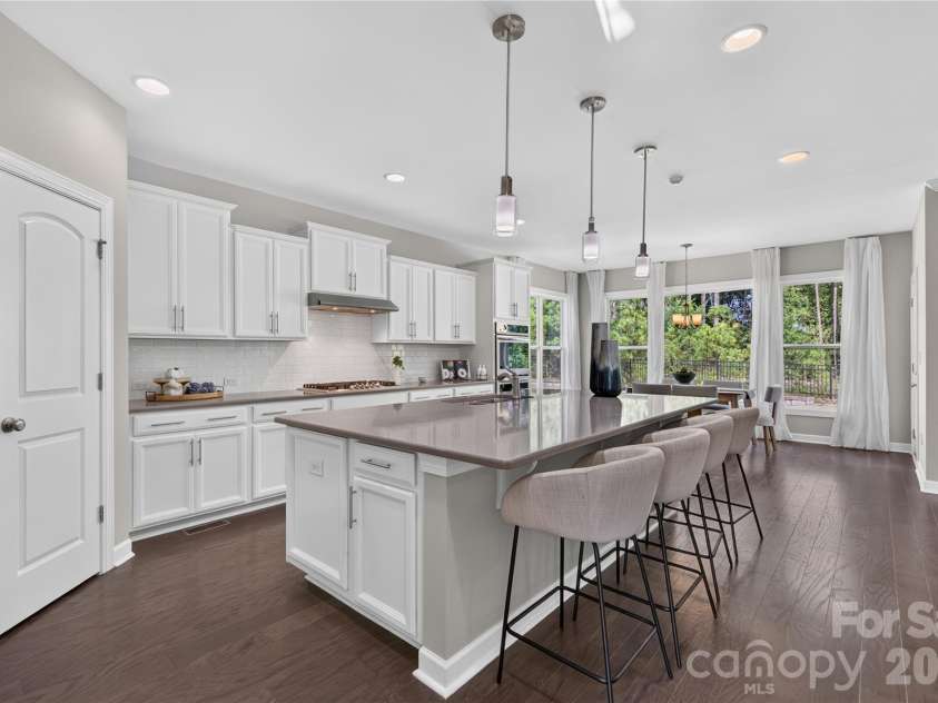 366 Hampton Trail Drive, Fort Mill, SC 29708.  MLS# CAR4400285, YatesRealty ID 26795. Oversized Island