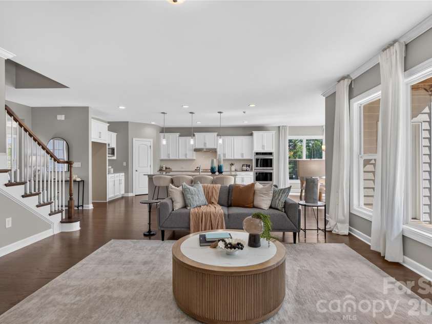 366 Hampton Trail Drive, Fort Mill, SC 29708.  MLS# CAR4400285, YatesRealty ID 26795. Tons of Natural Light