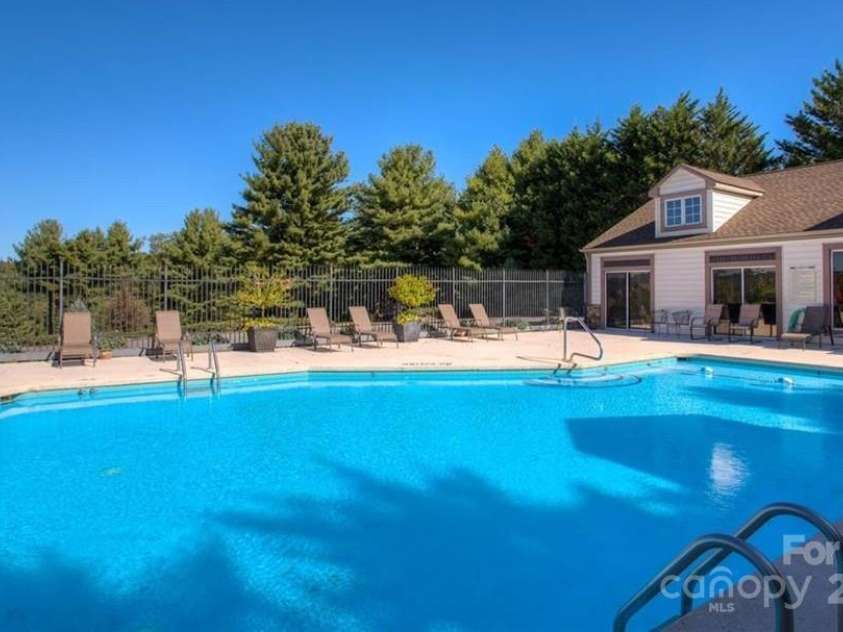 40 Club Villa Drive, Roaring Gap, NC 28627.  MLS# CAR4283360, YatesRealty ID 26795. 