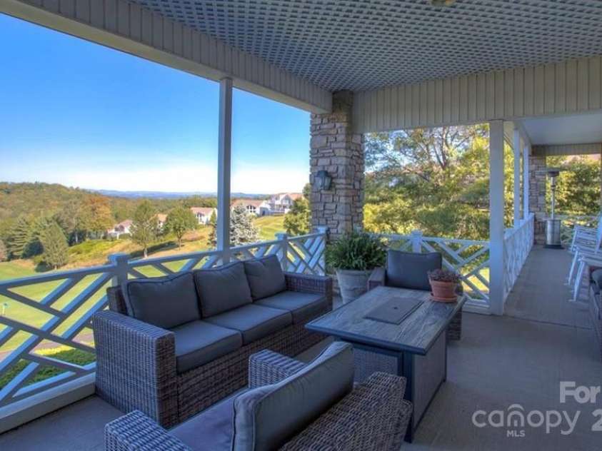40 Club Villa Drive, Roaring Gap, NC 28627.  MLS# CAR4283360, YatesRealty ID 26795. Clubhouse Terrace