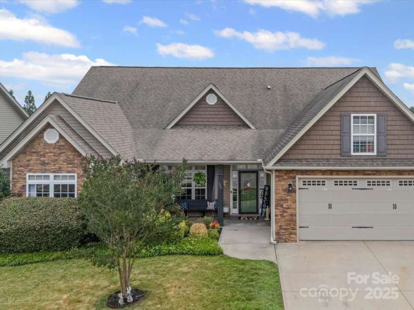 109 Dewfield Lane, Boiling Springs, SC 29316.  MLS# CAR4278754, YatesRealty ID 26796. 