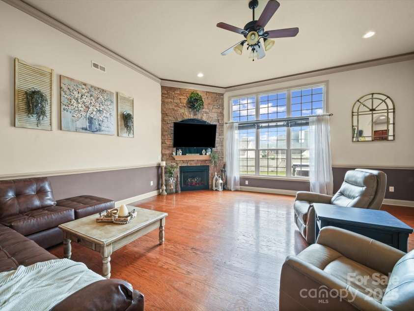 109 Dewfield Lane, Boiling Springs, SC 29316.  MLS# CAR4278754, YatesRealty ID 26796. 