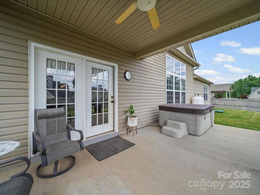 109 Dewfield Lane, Boiling Springs, SC 29316.  MLS# CAR4278754, YatesRealty ID 26796. 