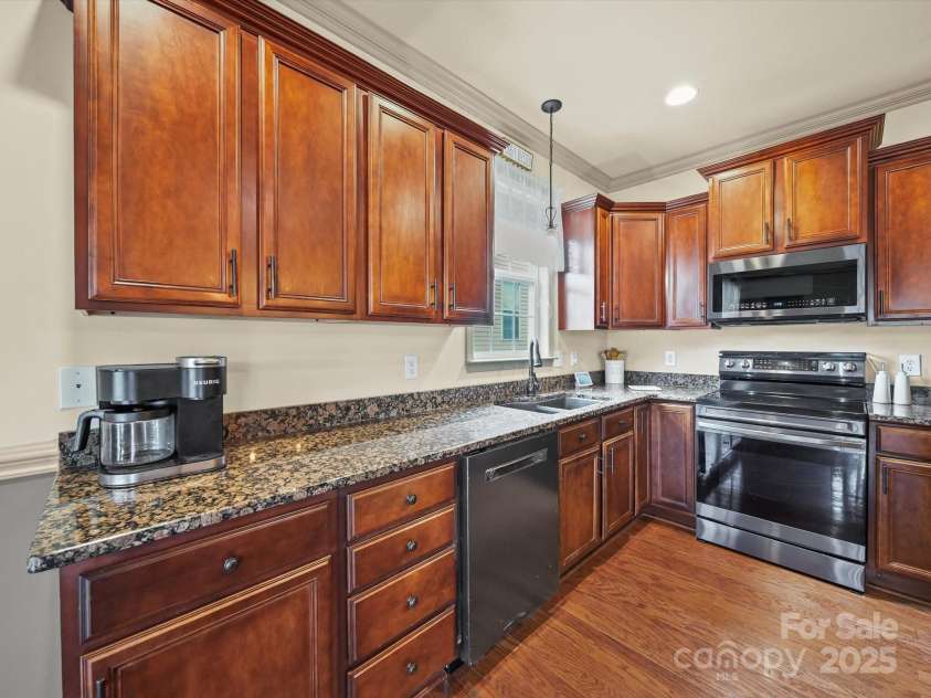 109 Dewfield Lane, Boiling Springs, SC 29316.  MLS# CAR4278754, YatesRealty ID 26796. 