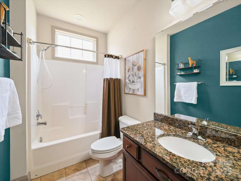 109 Dewfield Lane, Boiling Springs, SC 29316.  MLS# CAR4278754, YatesRealty ID 26796. 