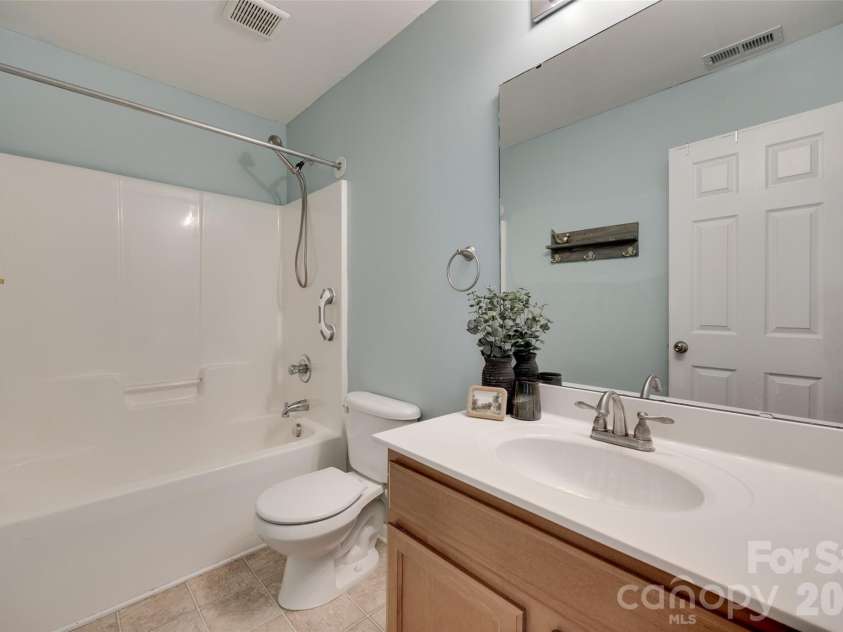 1360 Jessicas Way, Rock Hill, SC 29730.  MLS# CAR4387384, YatesRealty ID 26798. 