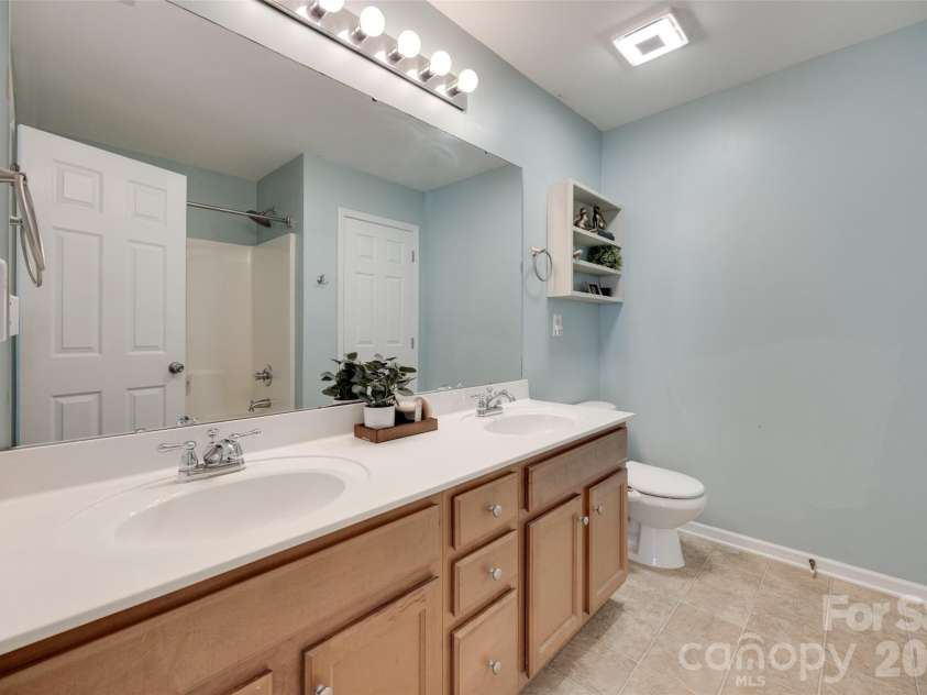 1360 Jessicas Way, Rock Hill, SC 29730.  MLS# CAR4387384, YatesRealty ID 26798. 