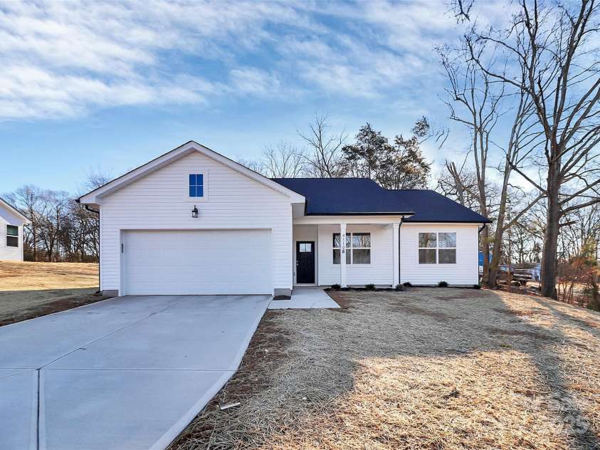 4119 Pebblebrook Circle, Concord, NC 28027.  MLS# CAR4211566, YatesRealty ID 26798. 