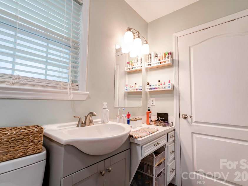 101 Doree Lane, Crouse, NC 28033.  MLS# CAR4384095, YatesRealty ID 26799. 