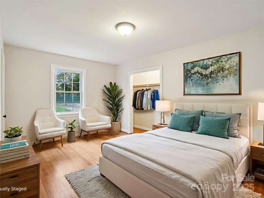 34 Parkview Drive, Brevard, NC 28712.  MLS# CAR4316145, YatesRealty ID 268. Staged Primary