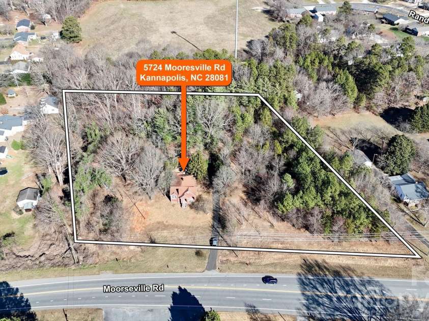 5724 Mooresville Road, Kannapolis, NC 28081.  MLS# CAR4331422, YatesRealty ID 2680. 
