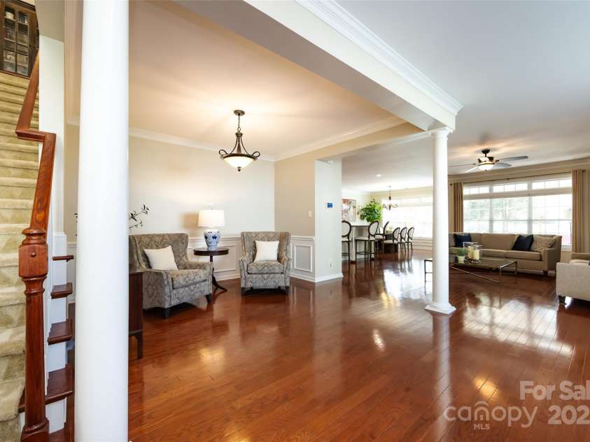 8457 Loxton Circle, Charlotte, NC 28214.  MLS# CAR4234891, YatesRealty ID 2680. 