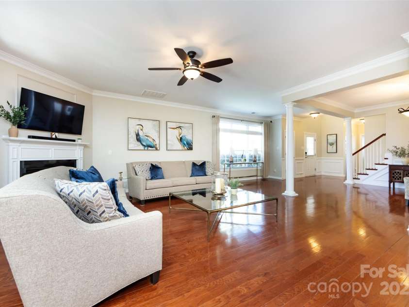 8457 Loxton Circle, Charlotte, NC 28214.  MLS# CAR4234891, YatesRealty ID 2680. 