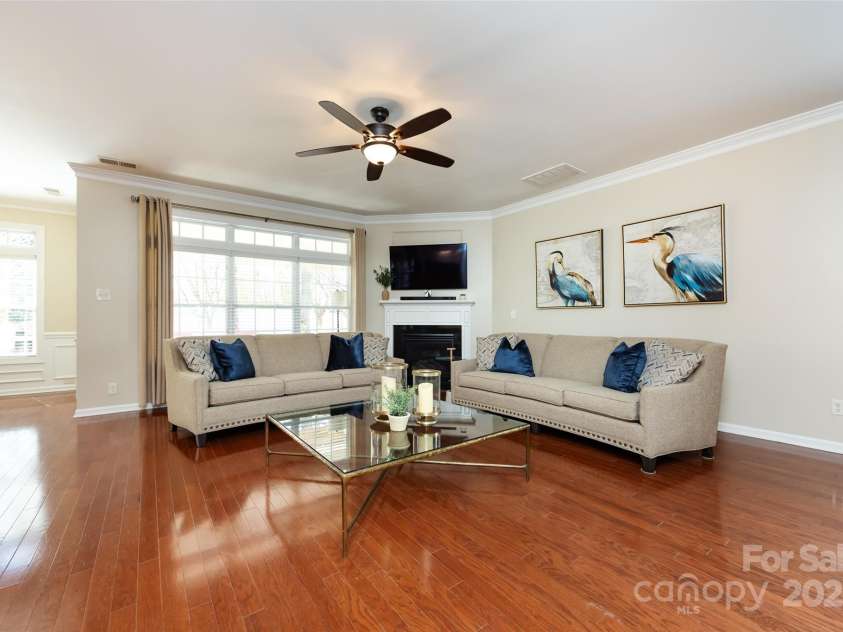 8457 Loxton Circle, Charlotte, NC 28214.  MLS# CAR4234891, YatesRealty ID 2680. 