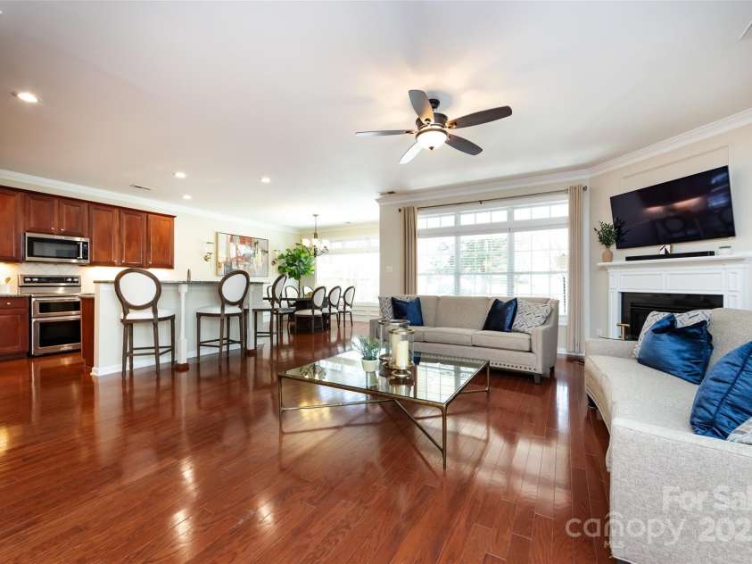 8457 Loxton Circle, Charlotte, NC 28214.  MLS# CAR4234891, YatesRealty ID 2680. 