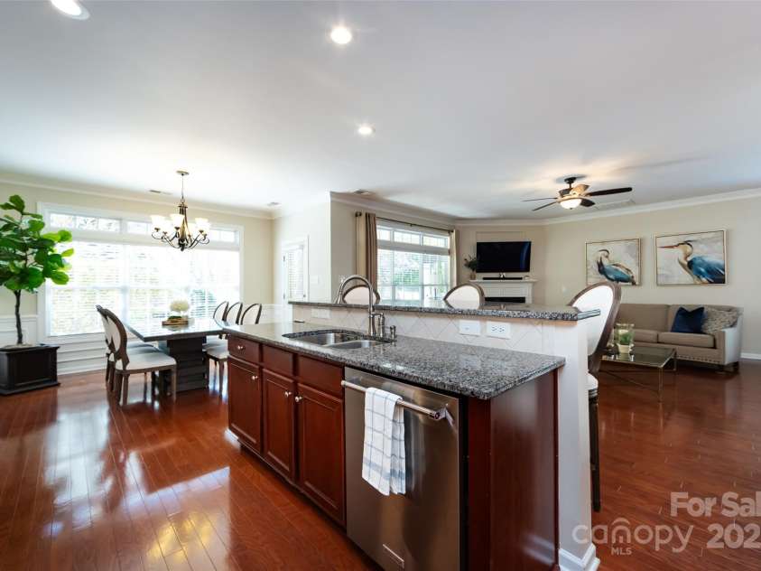8457 Loxton Circle, Charlotte, NC 28214.  MLS# CAR4234891, YatesRealty ID 2680. 