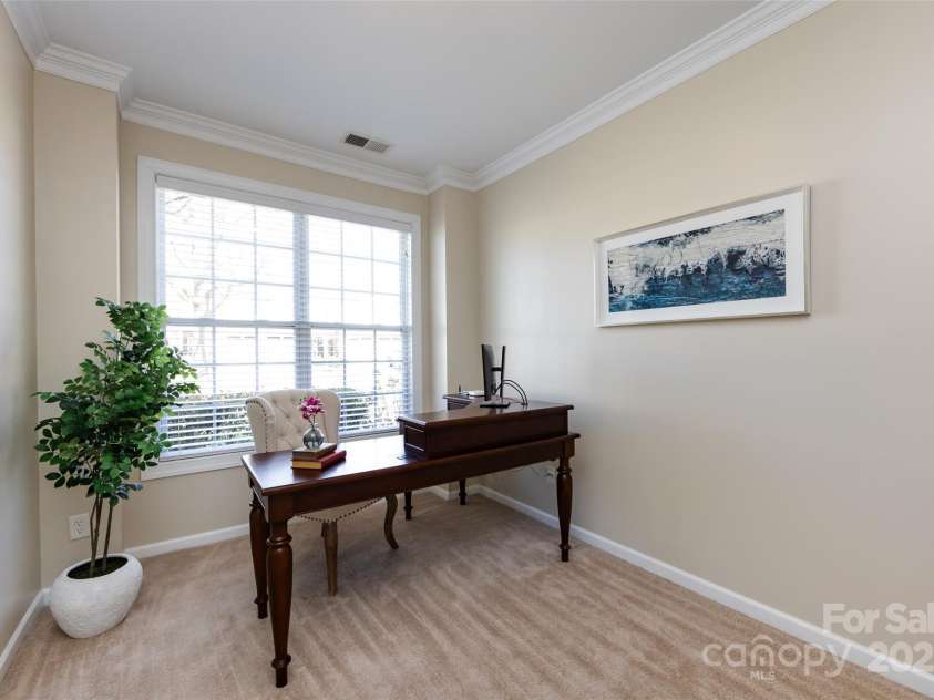 8457 Loxton Circle, Charlotte, NC 28214.  MLS# CAR4234891, YatesRealty ID 2680. 