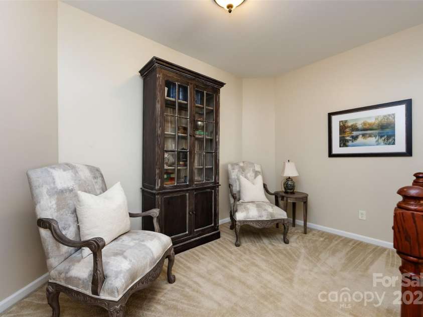 8457 Loxton Circle, Charlotte, NC 28214.  MLS# CAR4234891, YatesRealty ID 2680. 