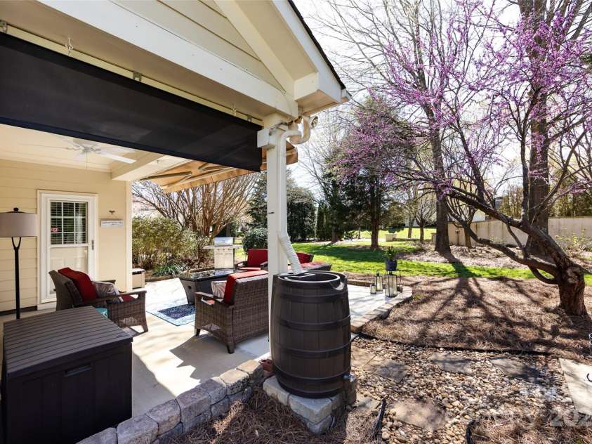 8457 Loxton Circle, Charlotte, NC 28214.  MLS# CAR4234891, YatesRealty ID 2680. 