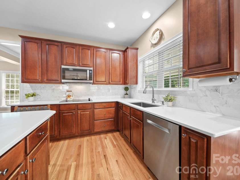 10731 Persimmon Creek Drive, Mint Hill, NC 28227.  MLS# CAR4383327, YatesRealty ID 26800. 