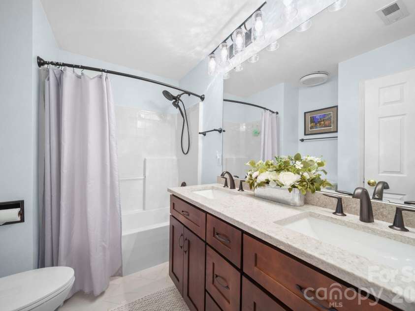 10731 Persimmon Creek Drive, Mint Hill, NC 28227.  MLS# CAR4383327, YatesRealty ID 26800. 