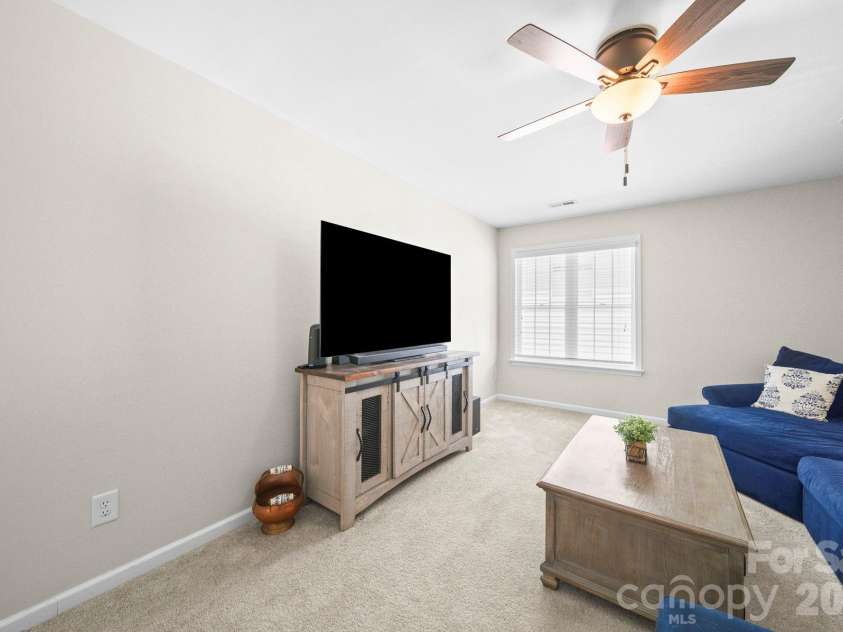 10731 Persimmon Creek Drive, Mint Hill, NC 28227.  MLS# CAR4383327, YatesRealty ID 26800. 