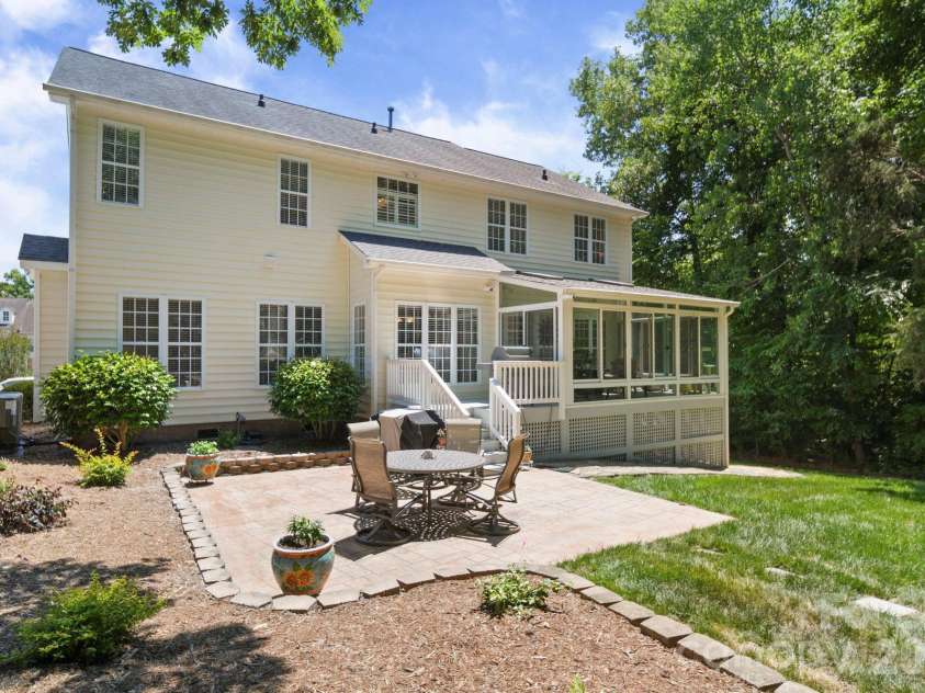 10731 Persimmon Creek Drive, Mint Hill, NC 28227.  MLS# CAR4383327, YatesRealty ID 26800. 