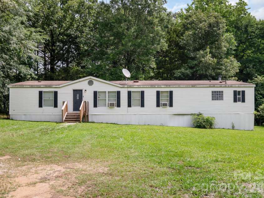 1046 McKinney Lane, Lancaster, SC 29720.  MLS# CAR4384549, YatesRealty ID 26801. 