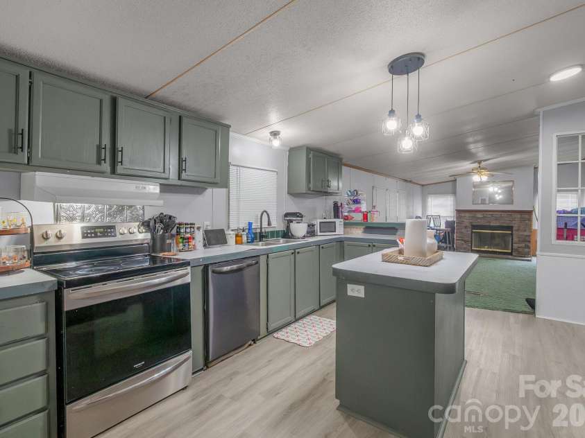 1046 McKinney Lane, Lancaster, SC 29720.  MLS# CAR4384549, YatesRealty ID 26801. 