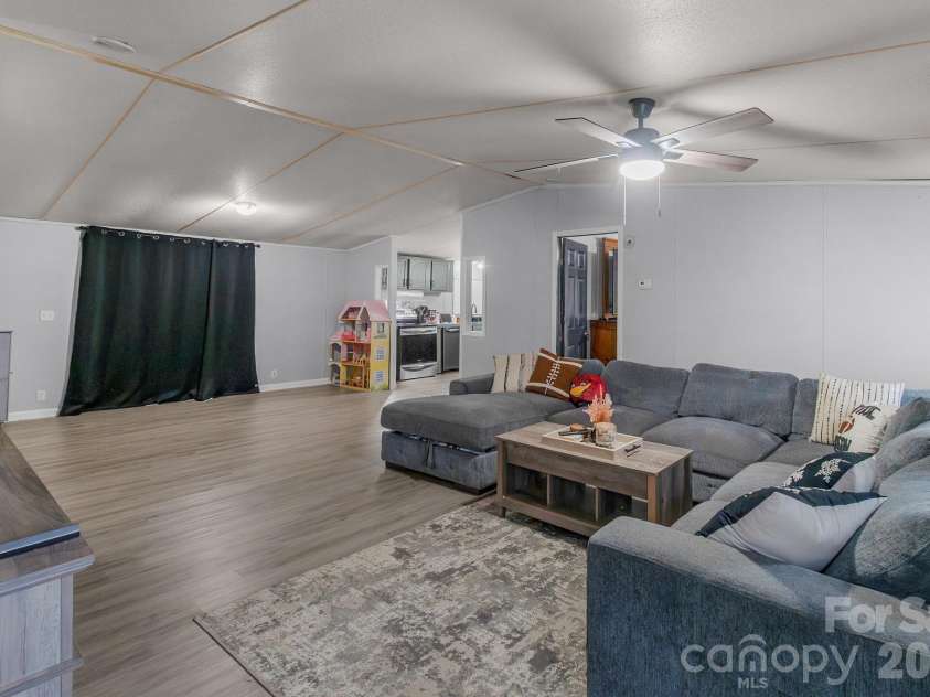 1046 McKinney Lane, Lancaster, SC 29720.  MLS# CAR4384549, YatesRealty ID 26801. 