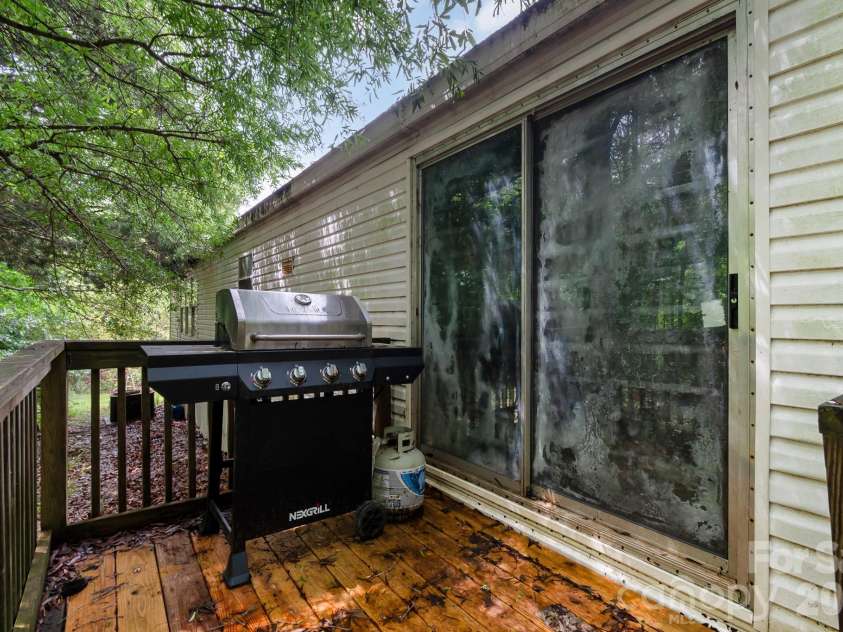 1046 McKinney Lane, Lancaster, SC 29720.  MLS# CAR4384549, YatesRealty ID 26801. 