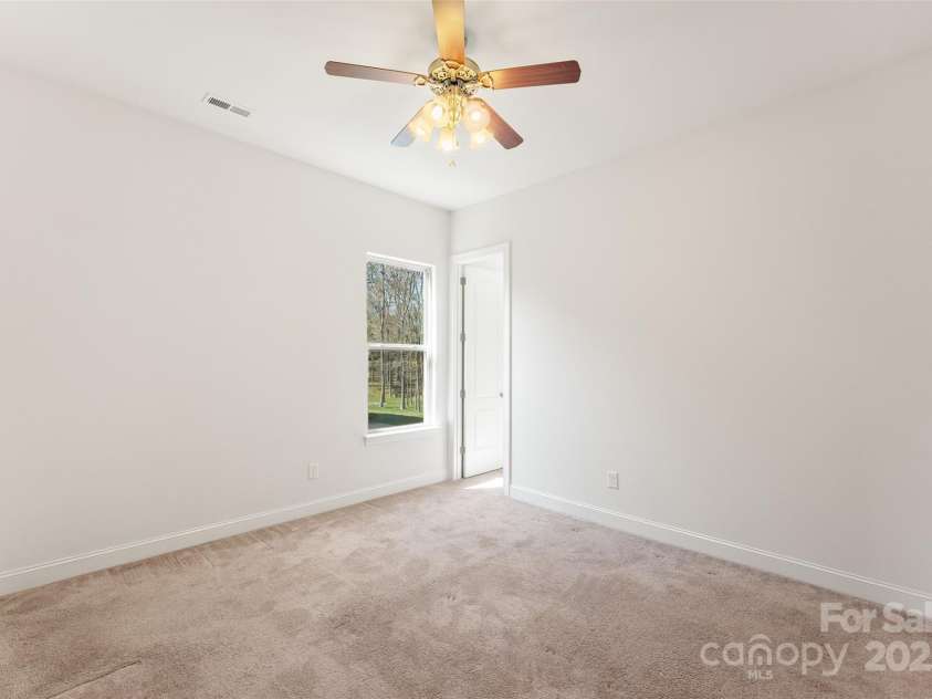 11037 Thornbeck Lane, Midland, NC 28107.  MLS# CAR4238728, YatesRealty ID 26802. 