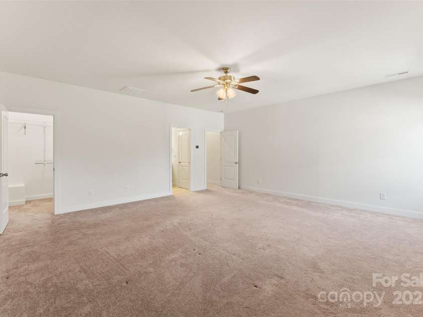 11037 Thornbeck Lane, Midland, NC 28107.  MLS# CAR4238728, YatesRealty ID 26802. 