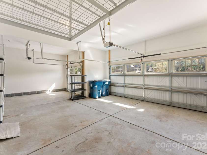 11037 Thornbeck Lane, Midland, NC 28107.  MLS# CAR4238728, YatesRealty ID 26802. 