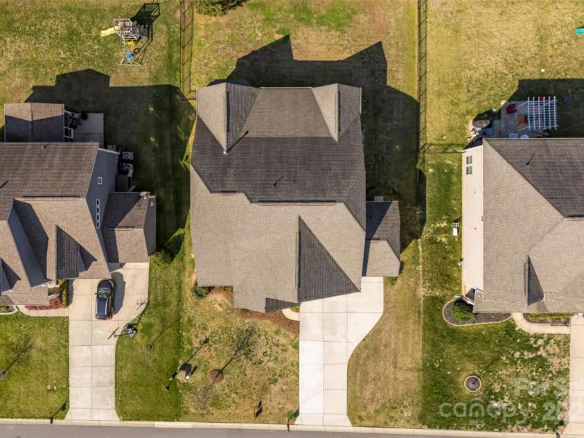 11037 Thornbeck Lane, Midland, NC 28107.  MLS# CAR4238728, YatesRealty ID 26802. 