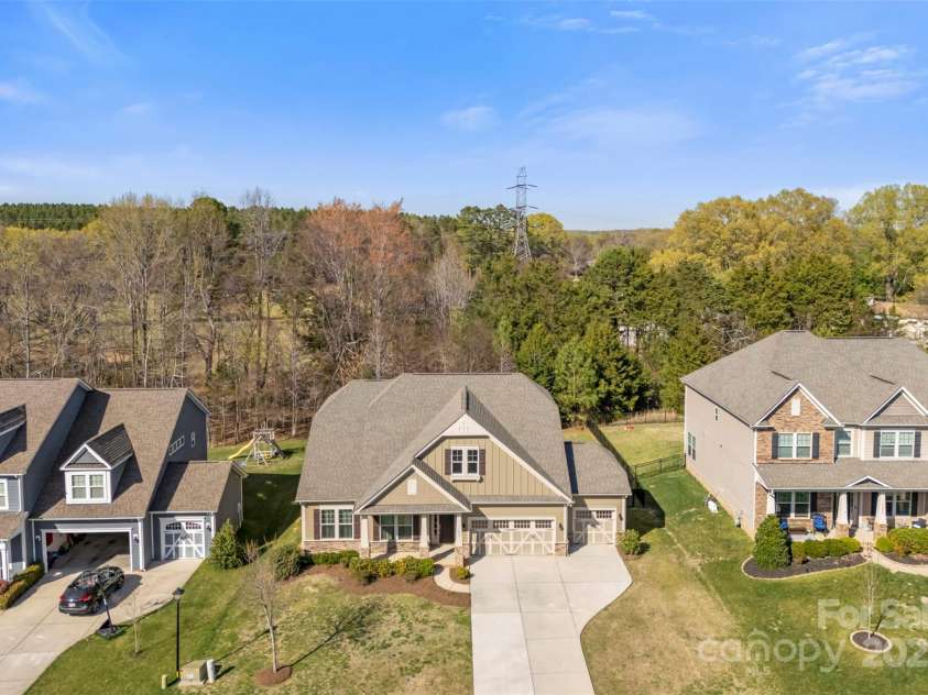 11037 Thornbeck Lane, Midland, NC 28107.  MLS# CAR4238728, YatesRealty ID 26802. 