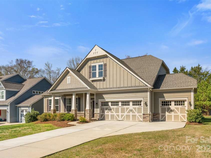 11037 Thornbeck Lane, Midland, NC 28107.  MLS# CAR4238728, YatesRealty ID 26802. 