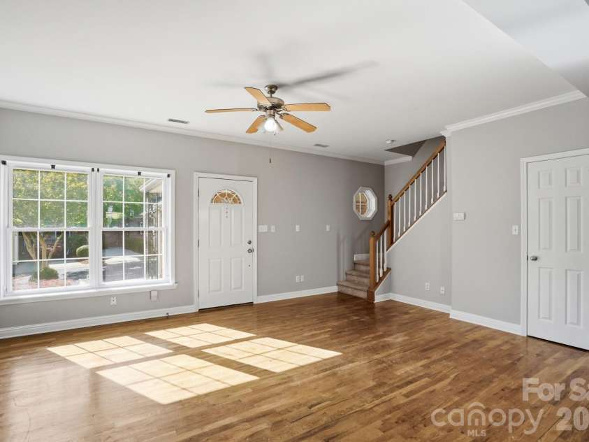 4322 Laurel Hill Lane, Charlotte, NC 28217.  MLS# CAR4384295, YatesRealty ID 26802. 