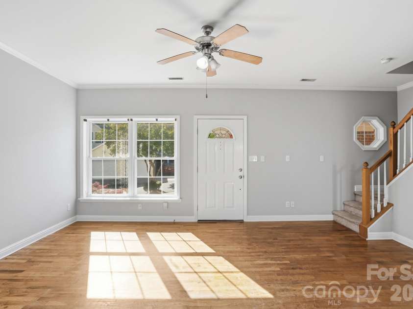 4322 Laurel Hill Lane, Charlotte, NC 28217.  MLS# CAR4384295, YatesRealty ID 26802. 