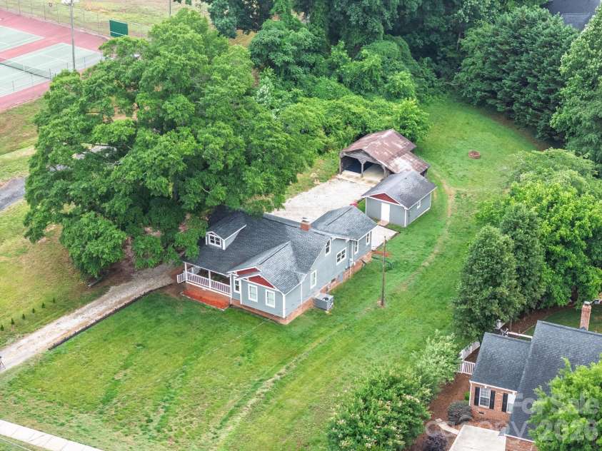 213 Nixon Road, Belmont, NC 28012.  MLS# CAR4384522, YatesRealty ID 26803. 